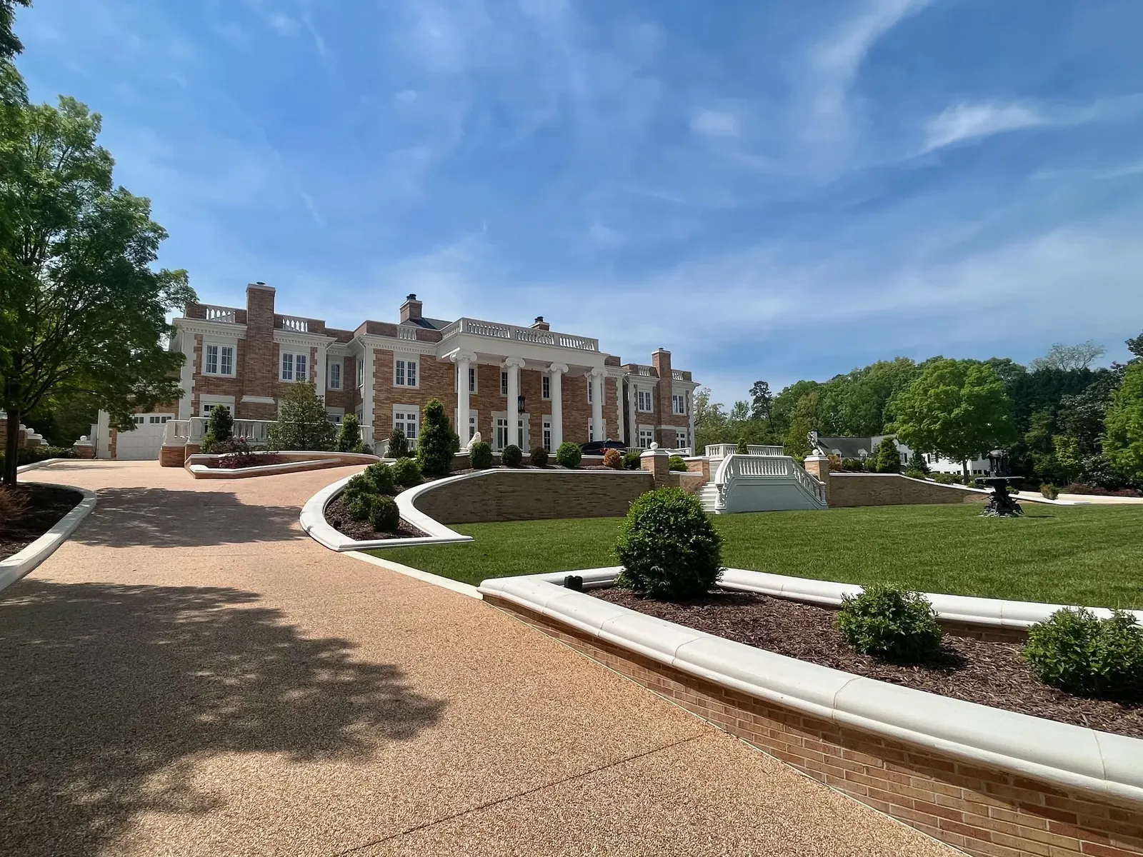 Landscape Installation project by Edge Effect Landscapes, photo 6