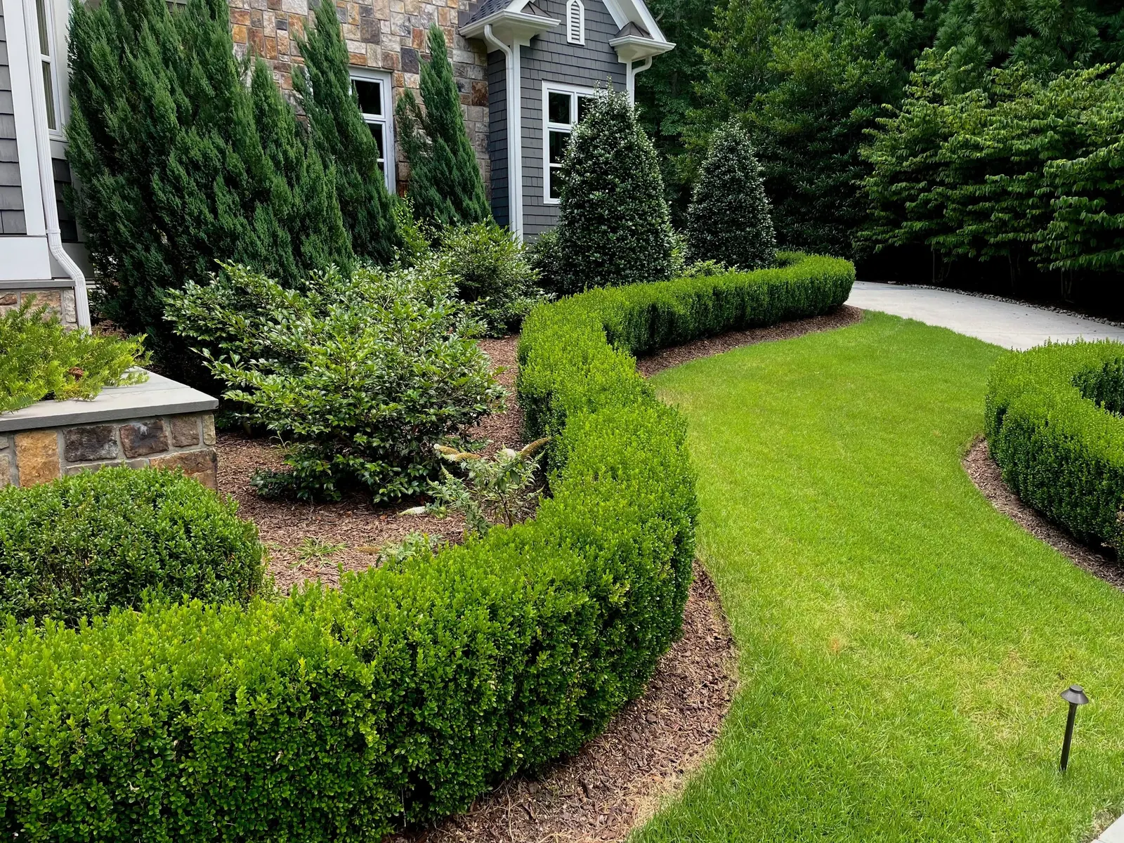 Landscape Installation project by Edge Effect Landscapes, photo 10